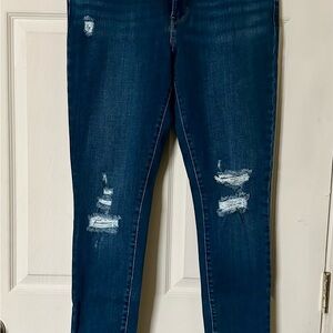 Levi's Dark Blue and Light Blue Distressed Women's Skinny Jeans